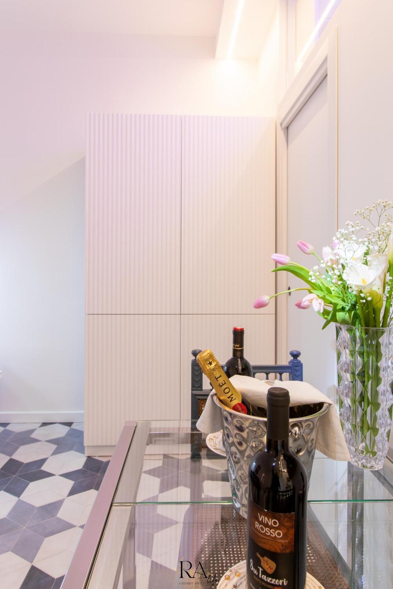 Rea Life Luxury Suite 카바드티레니 외부 사진