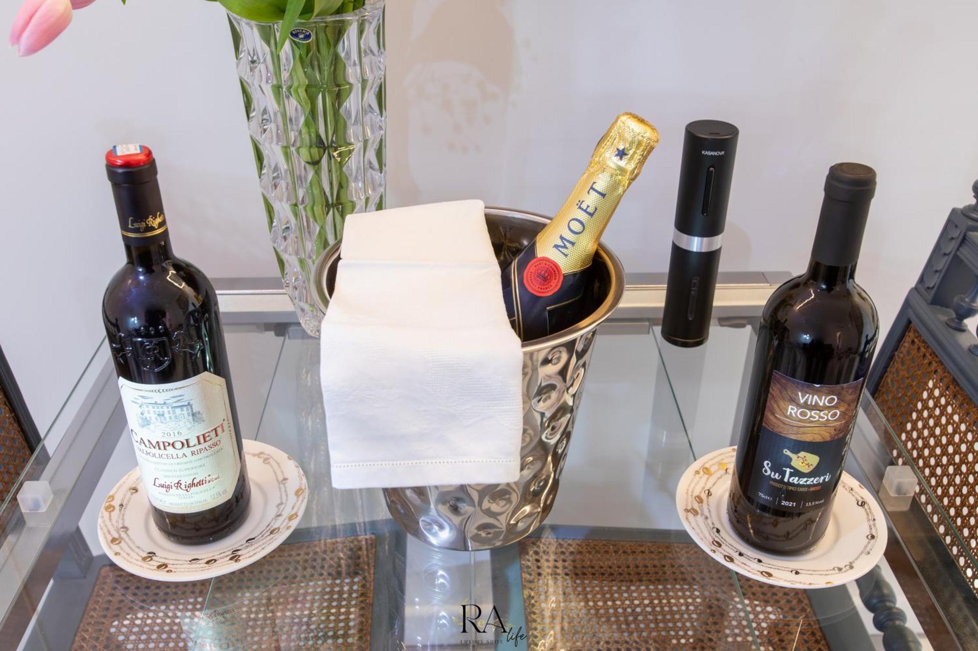 Rea Life Luxury Suite 카바드티레니 외부 사진